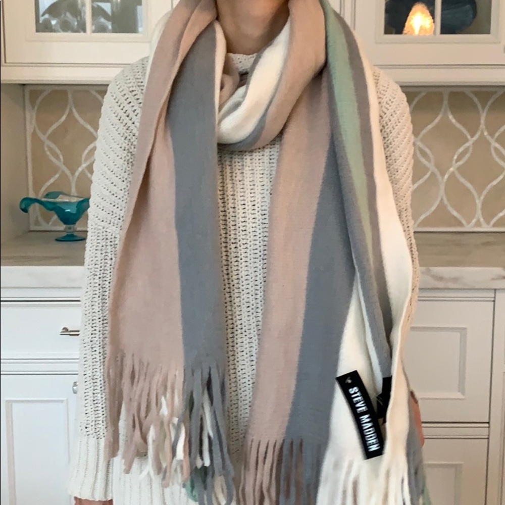 Steve Madden brand new xl stripe soft wrap scarf